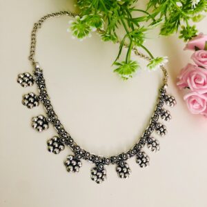 Aamna Necklace